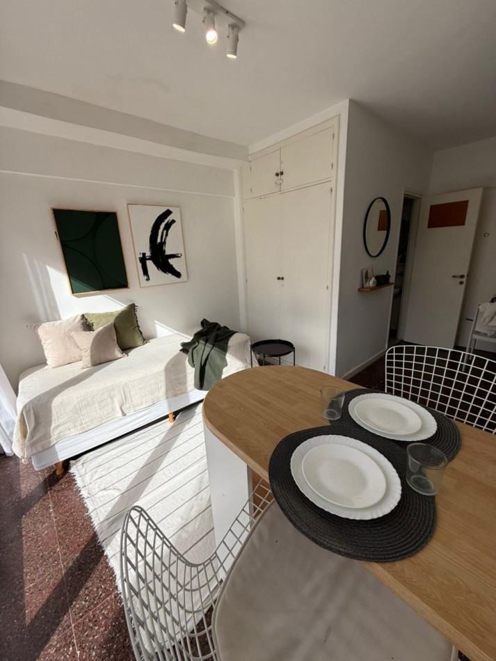 Dpto 1 ambiente a la calle c/ Balcon terraza - Zona Plaza Colon 