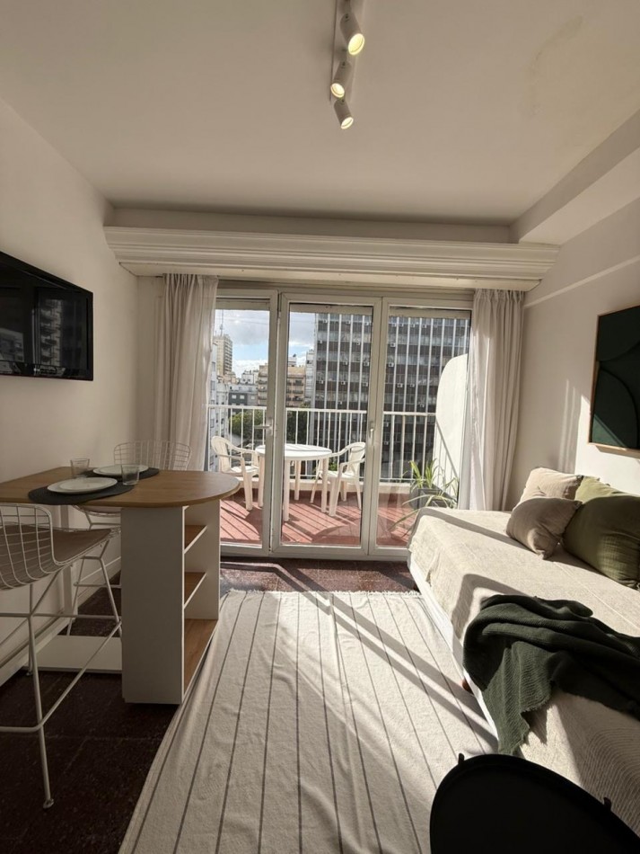 Dpto 1 ambiente a la calle c/ Balcon terraza - Zona Plaza Colon 