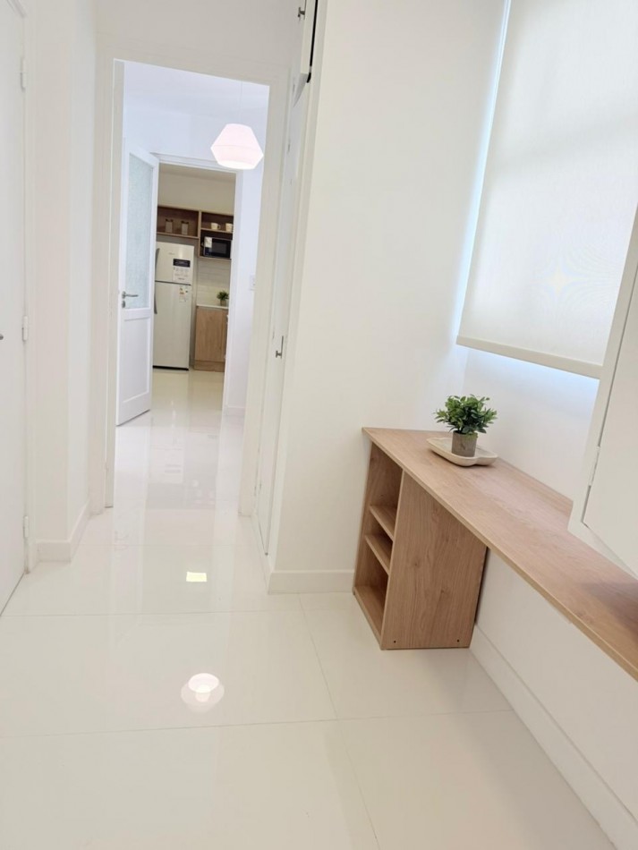 Departamento 3 ambientes a la calle con balcon - Punta iglesias 