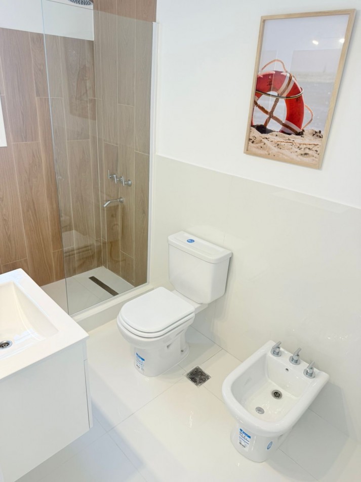 Departamento 3 ambientes a la calle con balcon - Punta iglesias 