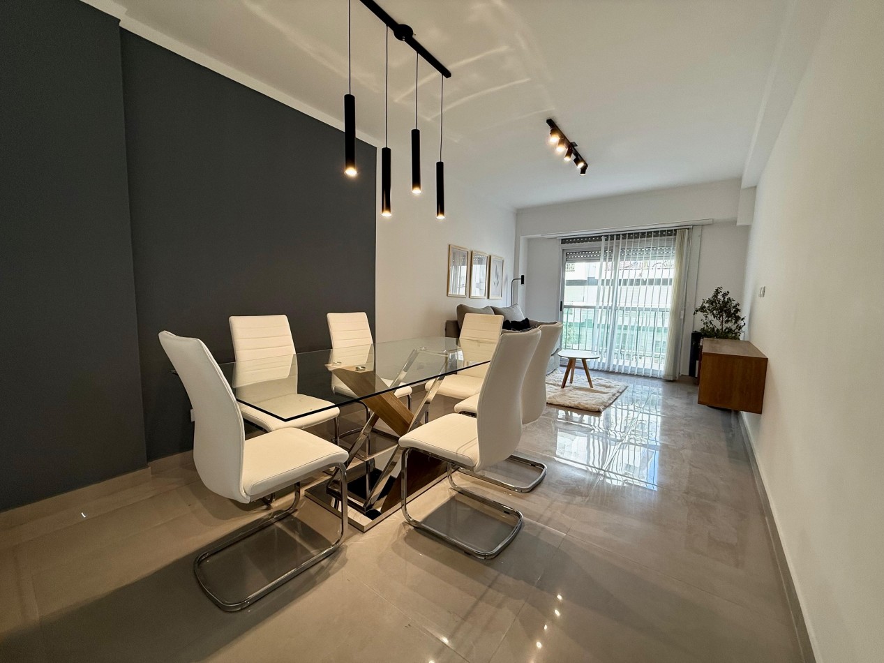 Dpto 3 Amb a la calle con Balcon - Plaza Mitre