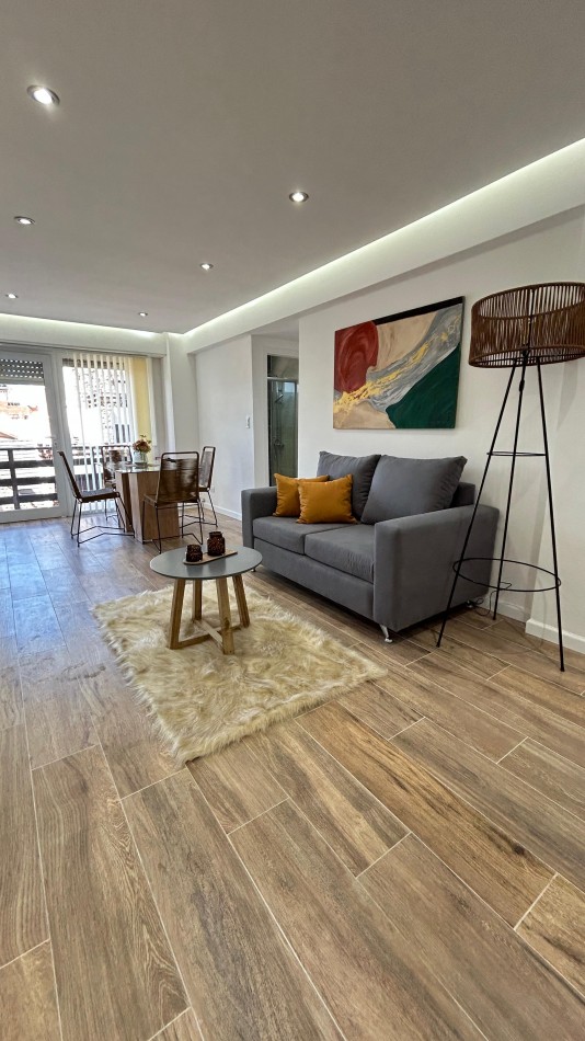 Dpto 2 amb c/ Dep. a la calle y Vista al mar - Punta Iglesias 